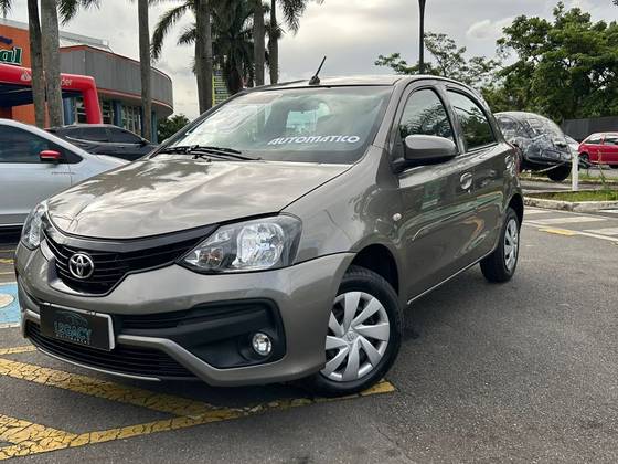 TOYOTA ETIOS 1.3 X 16V FLEX 4P AUTOMÁTICO TOYOTA ETIOS 1.3 X 16V FLEX 4P AUTOMÁTICO